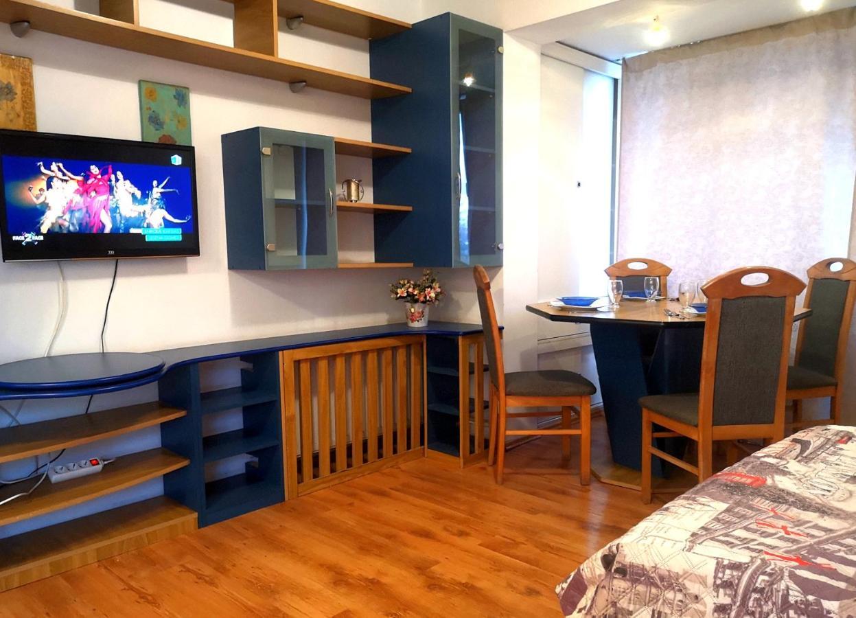 Comfy&Bright 2Bd Family-Friendly Apt Amazing View Bukarest Exteriör bild