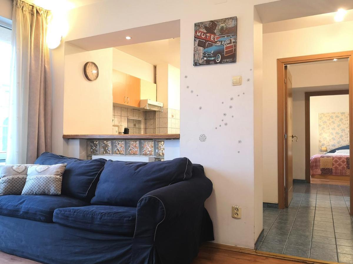 Comfy&Bright 2Bd Family-Friendly Apt Amazing View Bukarest Exteriör bild